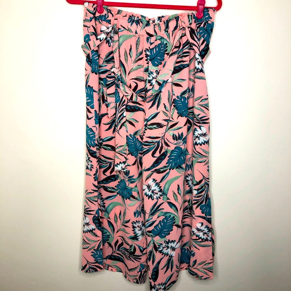 June & Hudson Tropical Print Flowy Capri Pants With Elastic Waist Size Juniors L